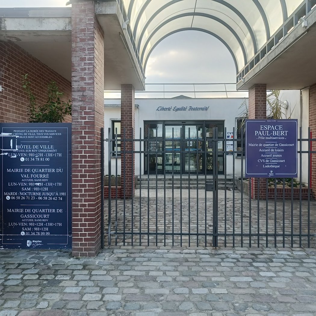 Mairie de Quartier de Gassicourt 1